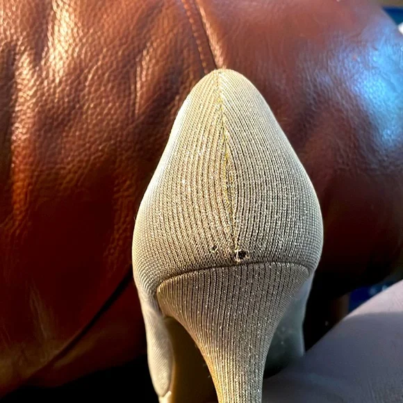 Great Wedding or Special Occasion shoes.  Kelly & Katie brand size 7.5 W. - Picture 11 of 11